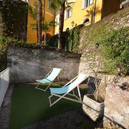 Robyhouse Varenna Exterior photo