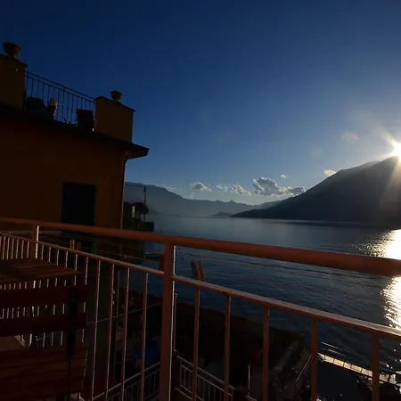 Robyhouse Varenna Exterior photo